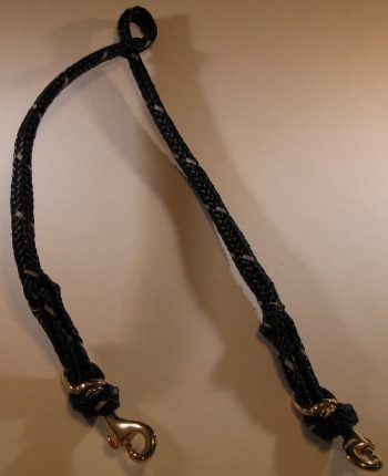 Rope with two brass hooks